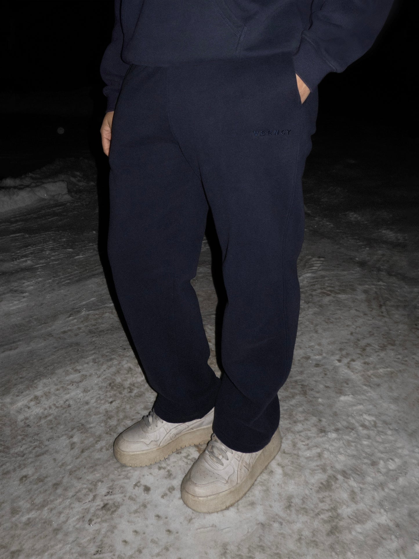 Travel The World - Dark Blue Sweatpants