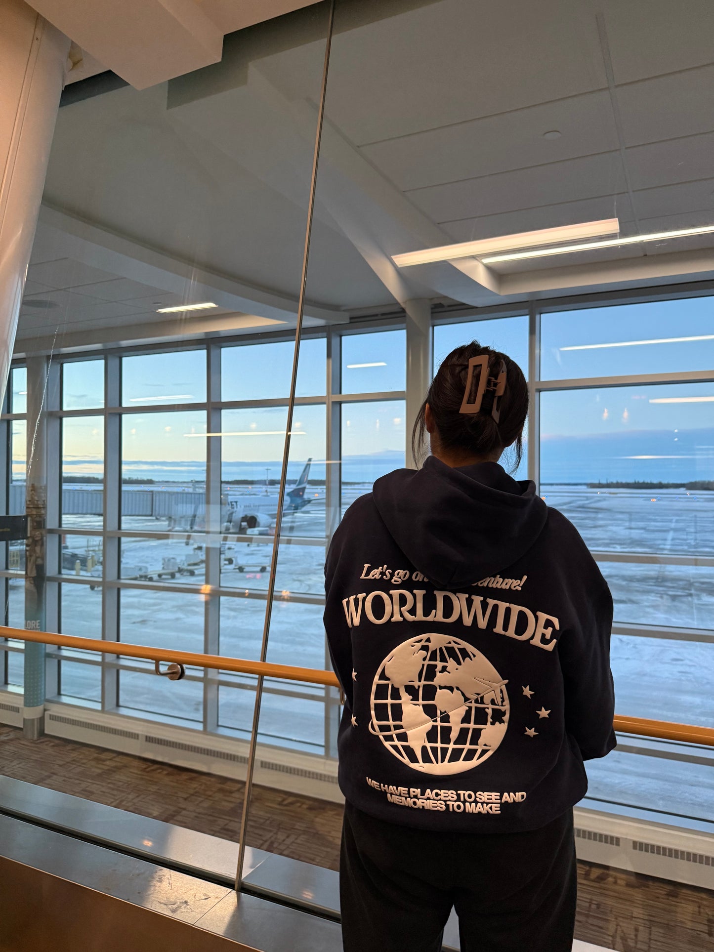 Travel The World Hoodie - Dark Blue Hoodie