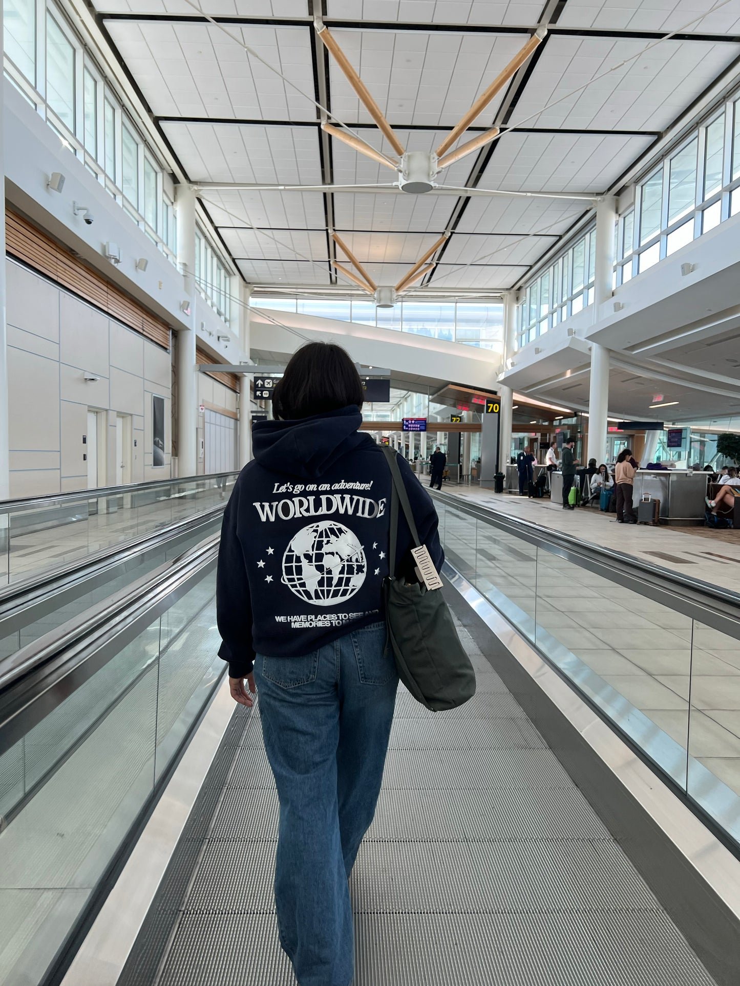 Travel The World Hoodie - Dark Blue Hoodie